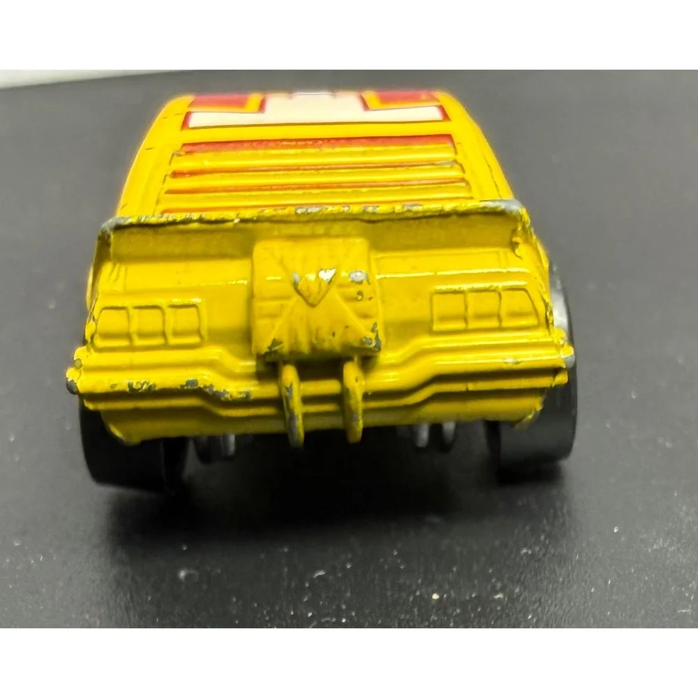 Show Hoss II Yellow Blackwall Funny‎ Car Hot Wheels Mattel 1969 Vintage